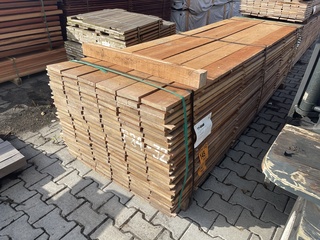 Ca. 69x Guyana Teak beschoeiingsplanken, 20x150mm, lengte 300cm